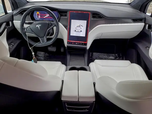 5YJXCBE28JF121101 2018 TESLA MODEL X - Image 8