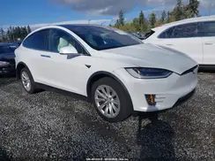 5YJXCBE28JF121289 2018 TESLA MODEL X