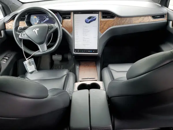 5YJXCBE28JF141333 2018 TESLA MODEL X - Image 8