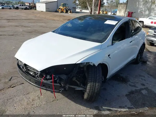 5YJXCBE28KF188766 2019 TESLA MODEL X - Image 2