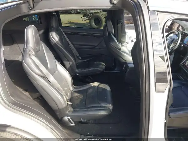 5YJXCBE28KF188766 2019 TESLA MODEL X - Image 8