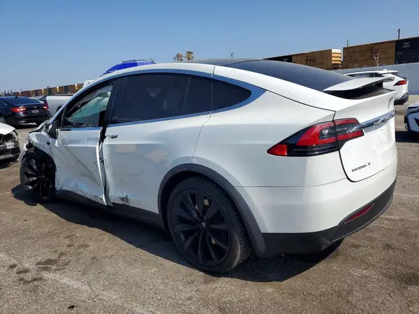 5YJXCBE28LF270174 2020 TESLA MODEL X - Image 2