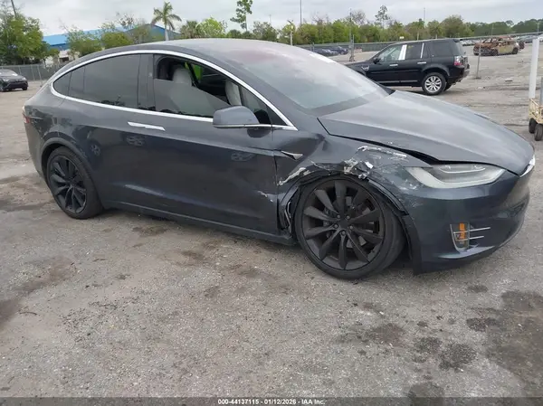 5YJXCBE28LF297973 2020 TESLA MODEL X - Image 1