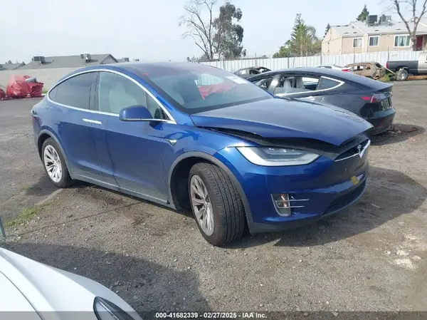 5YJXCBE28MF316085 2021 TESLA MODEL X - Image 1