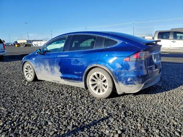 5YJXCBE29GF003762 2016 TESLA MODEL X - Image 2