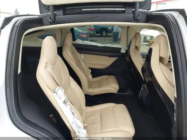 5YJXCBE29GF013160 2016 TESLA MODEL X - Image 8