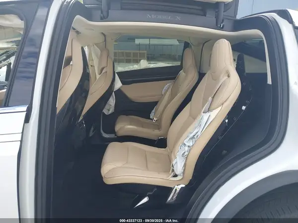 5YJXCBE29GF016849 2016 TESLA MODEL X - Image 8