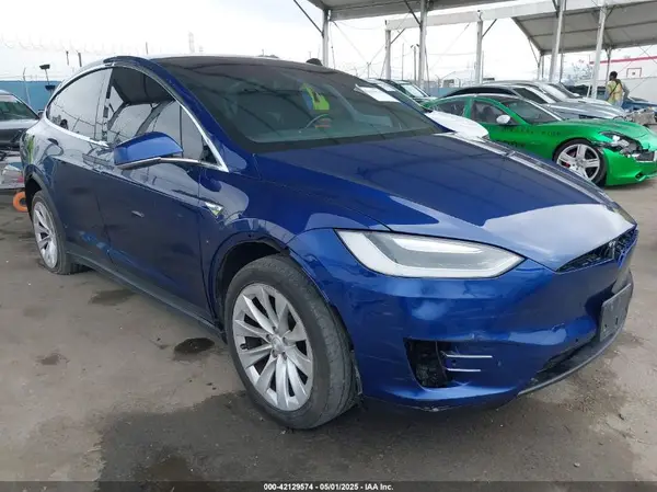 5YJXCBE29GF018794 2016 TESLA MODEL X - Image 1