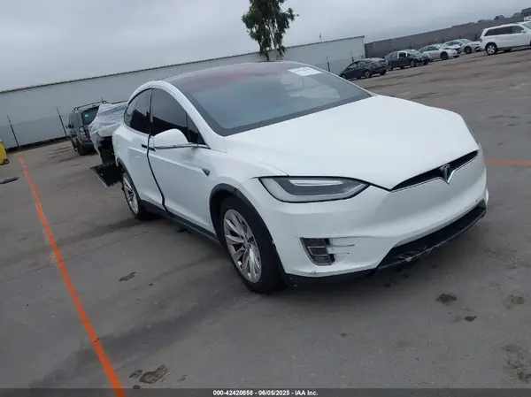 5YJXCBE29GF020108 2016 TESLA MODEL X - Image 1