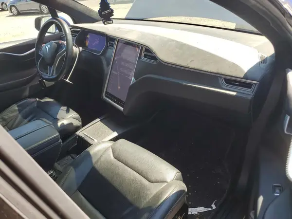5YJXCBE29HF037184 2017 TESLA MODEL X - Image 8
