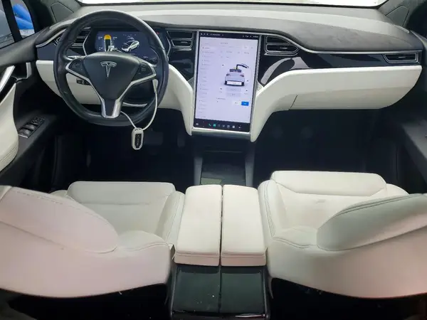 5YJXCBE29HF039274 2017 TESLA MODEL X - Image 8
