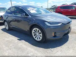 5YJXCBE29HF039307 2017 TESLA MODEL X