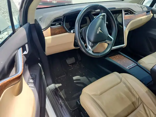 5YJXCBE29HF041722 2017 TESLA MODEL X - Image 8