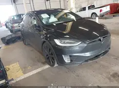 5YJXCBE29HF044796 2017 TESLA MODEL X