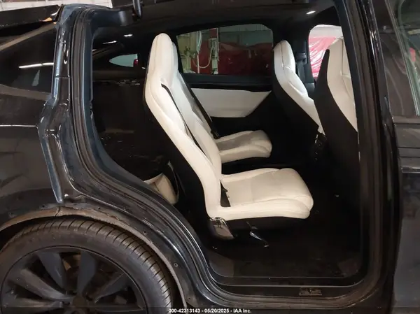5YJXCBE29HF044796 2017 TESLA MODEL X - Image 8