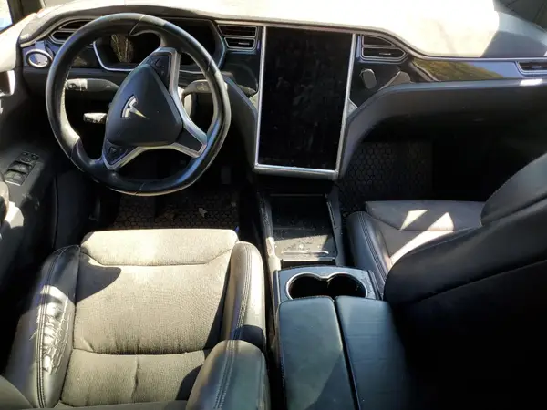 5YJXCBE29HF045897 2017 TESLA MODEL X - Image 8