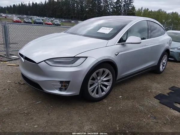 5YJXCBE29HF051344 2017 TESLA MODEL X - Image 2