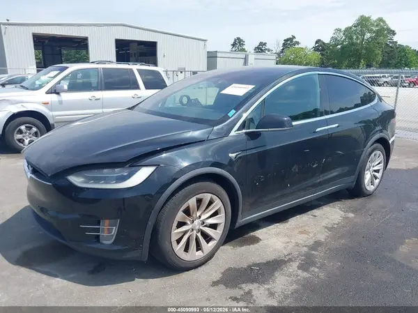 5YJXCBE29HF053949 2017 TESLA MODEL X - Image 2
