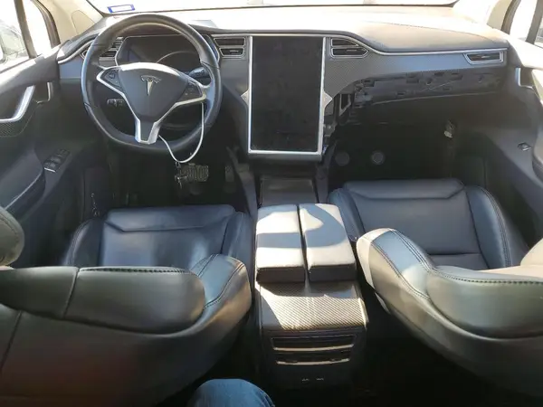 5YJXCBE29HF064028 2017 TESLA MODEL X - Image 8