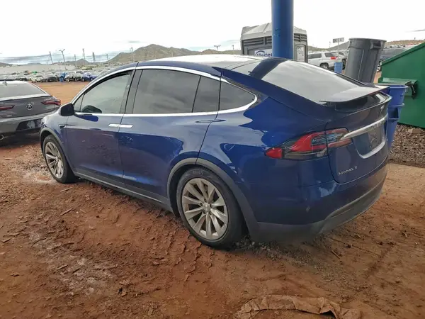 5YJXCBE29HF066510 2017 TESLA MODEL X - Image 2