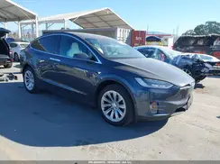 5YJXCBE29HF078382 2017 TESLA MODEL X