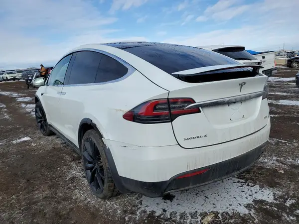 5YJXCBE29JF086228 2018 TESLA MODEL X - Image 2