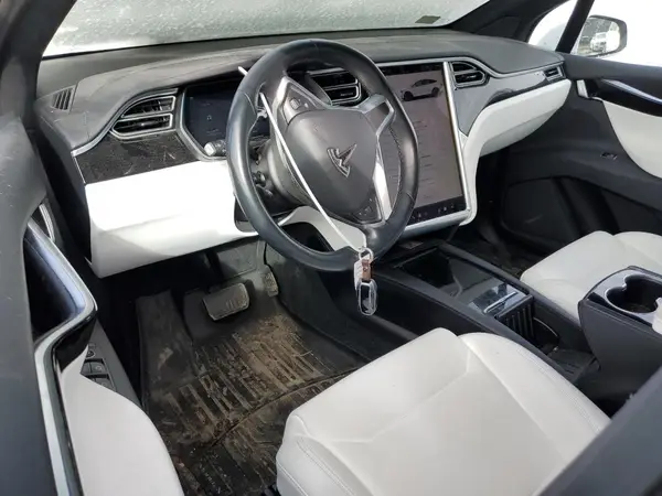 5YJXCBE29JF086228 2018 TESLA MODEL X - Image 8