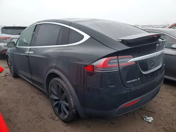 5YJXCBE29JF089825 2018 TESLA MODEL X - Image 2