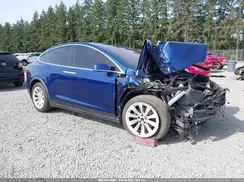 5YJXCBE29JF090358 2018 TESLA MODEL X