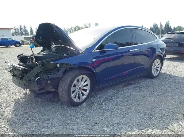 5YJXCBE29JF090358 2018 TESLA MODEL X - Image 2