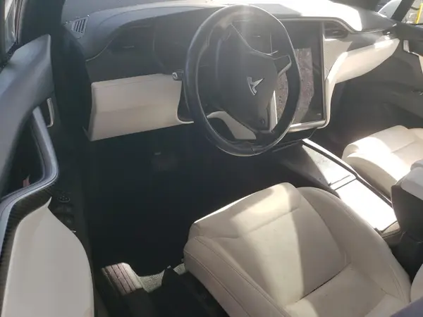 5YJXCBE29JF110950 2018 TESLA MODEL X - Image 8