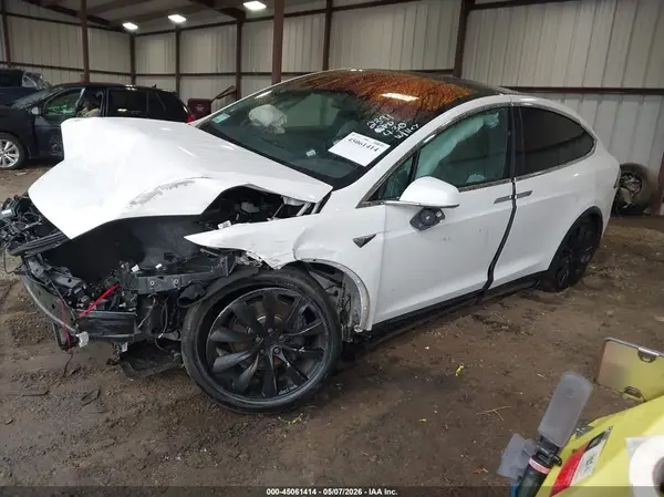 5YJXCBE29JF112391 2018 TESLA MODEL X - Image 2