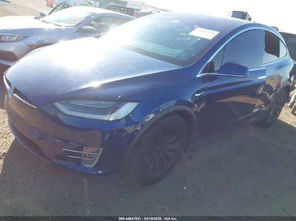 5YJXCBE29JF120961 2018 TESLA MODEL X - Image 2