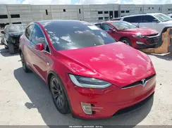 5YJXCBE29JF123231 2018 TESLA MODEL X