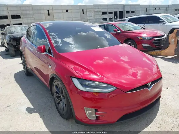 5YJXCBE29JF123231 2018 TESLA MODEL X - Image 1