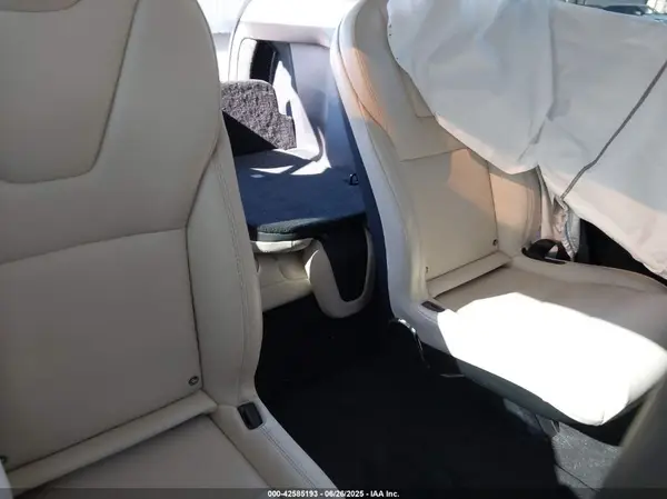 5YJXCBE29JF129238 2018 TESLA MODEL X - Image 8