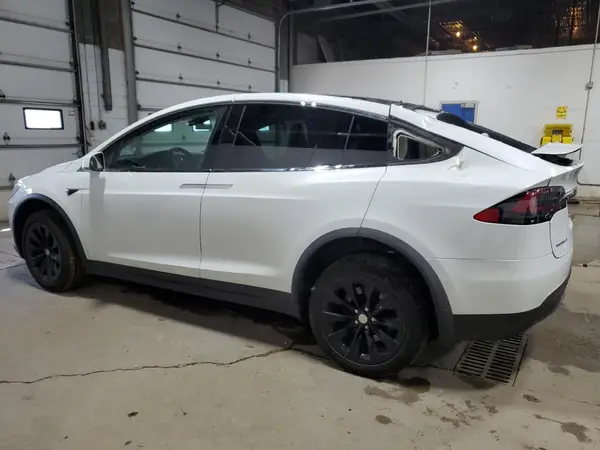 5YJXCBE29JF133791 2018 TESLA MODEL X - Image 2