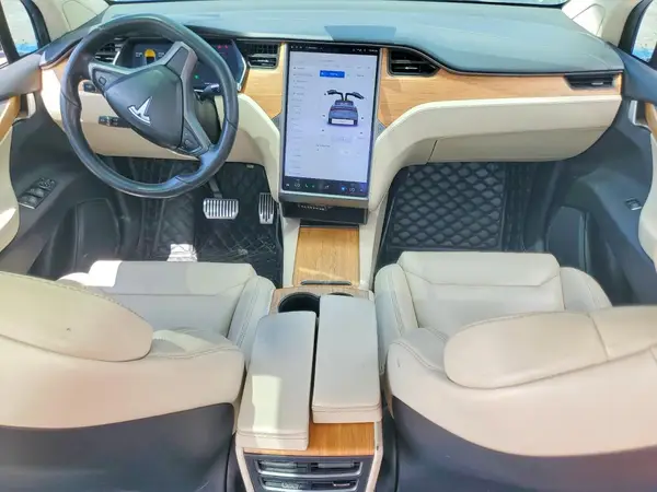 5YJXCBE29JF136366 2018 TESLA MODEL X - Image 8