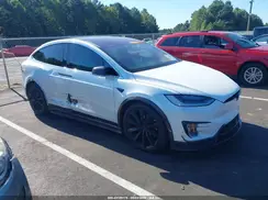 5YJXCBE29JF141230 2018 TESLA MODEL X