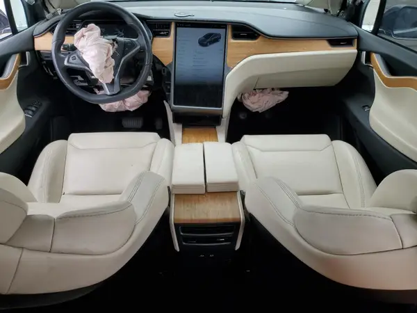 5YJXCBE29JF141437 2018 TESLA MODEL X - Image 8