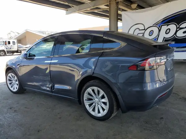 5YJXCBE29KF150804 2019 TESLA MODEL X - Image 2