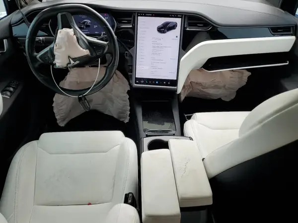 5YJXCBE29KF160569 2019 TESLA MODEL X - Image 8