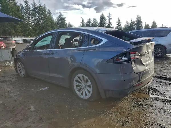 5YJXCBE29LF233604 2020 TESLA MODEL X - Image 2