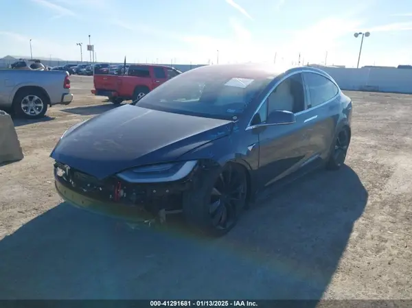 5YJXCBE29LF250788 2020 TESLA MODEL X - Image 2
