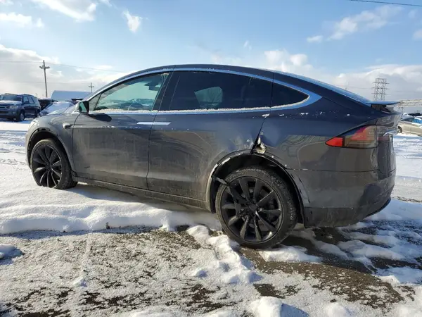 5YJXCBE29LF281586 2020 TESLA MODEL X - Image 2