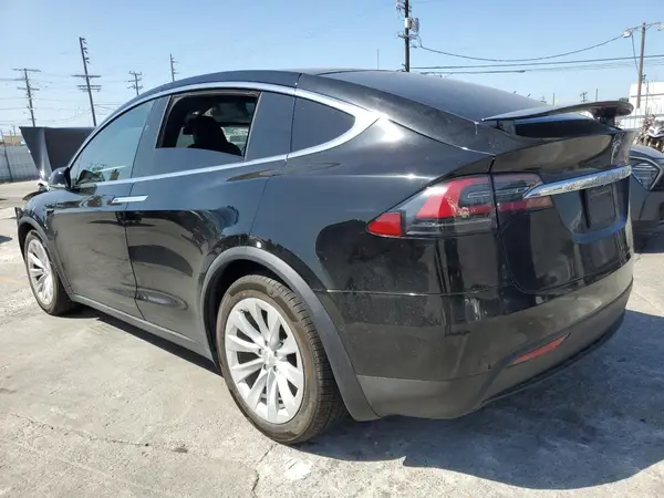 5YJXCBE29LF305076 2020 TESLA MODEL X - Image 2