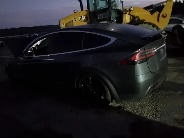 5YJXCBE29MF323031 2021 TESLA MODEL X - Image 2