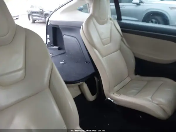 5YJXCBE2XGF005701 2016 TESLA MODEL X - Image 8