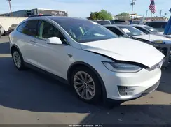 5YJXCBE2XGF008503 2016 TESLA MODEL X