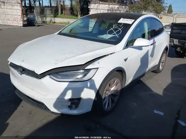 5YJXCBE2XGF008503 2016 TESLA MODEL X - Image 2